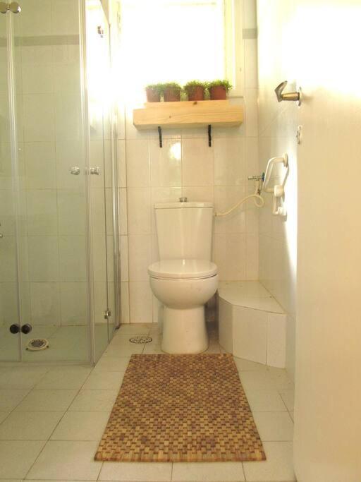 Charming Apartment At Unbeatable Spot Тел Авив Екстериор снимка